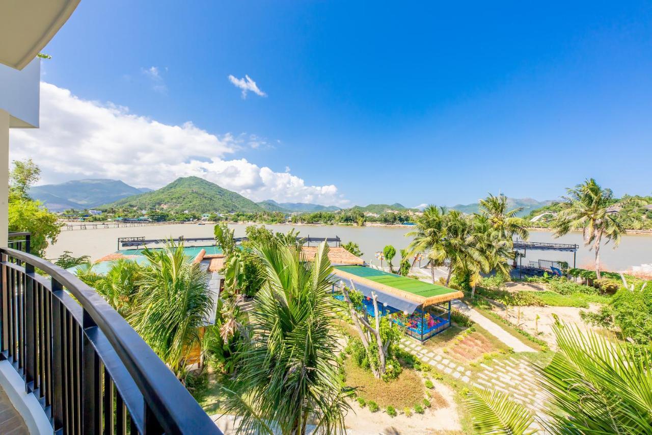 Oyo 426 Klaus Resort 芽庄 外观 照片